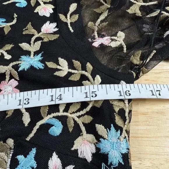 Mac Duggal NWT Floral Embellished Embroidered Gown Blouson Sleeves Size 6 Black